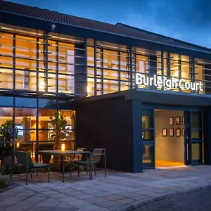 **** Отель Burleigh Court And Leisure Великобритания