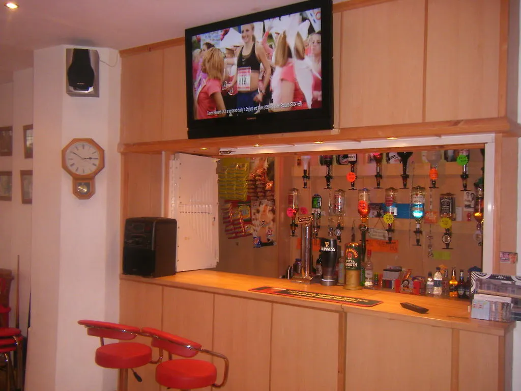 Fairhaven Hotel On Woodfield Road Блэкпул 3*,  Великобритания