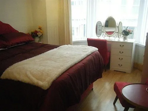 Fairhaven Hotel On Woodfield Road Блэкпул Великобритания